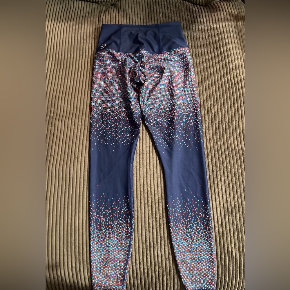 Puma Women’s Athletic Spandex Pants - Picture 4 of 5
